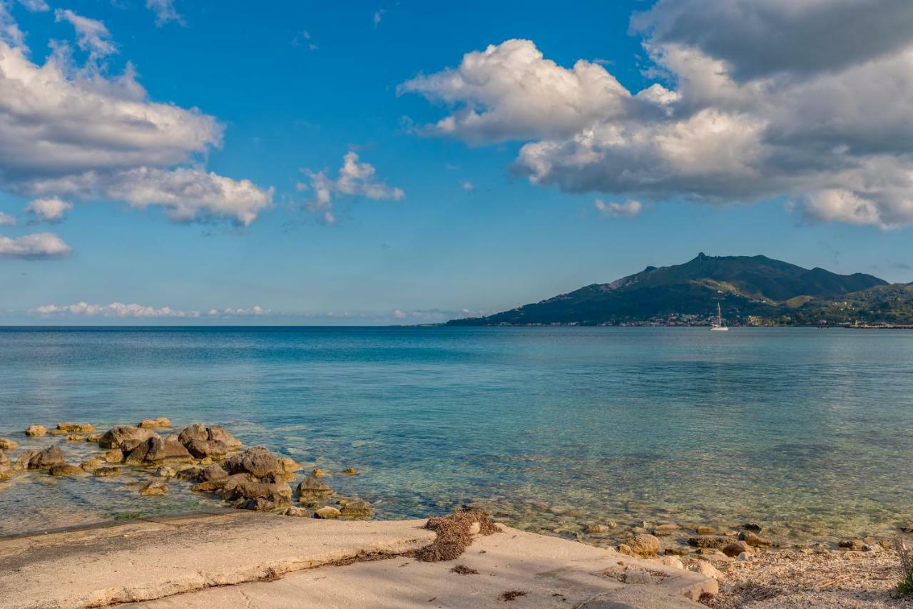 Mandy Seafront Apartments Zakynthos stad Exteriör bild